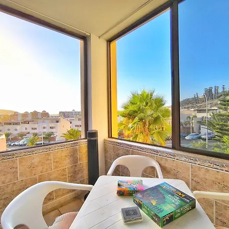 Castle Harbour Sun & Fun - Heated Pool, Fibre Net, 2 Bedrooms *