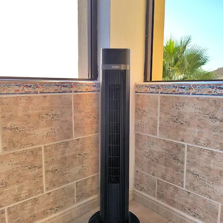 Castle Harbour Sun & Fun - Heated Pool, Fibre Net, 2 Bedrooms شقة *