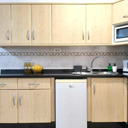 Castle Harbour Sun & Fun - Heated Pool, Fibre Net, 2 Bedrooms * لوس كريستيانوس