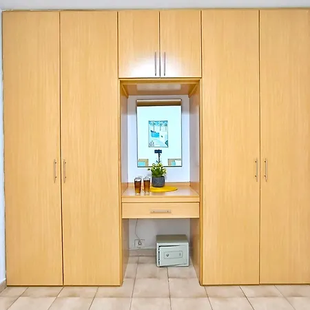 شقة Castle Harbour Sun & Fun - Heated Pool, Fibre Net, 2 Bedrooms لوس كريستيانوس