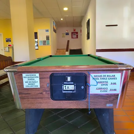 شقة Castle Harbour Sun & Fun - Heated Pool, Fibre Net, 2 Bedrooms *